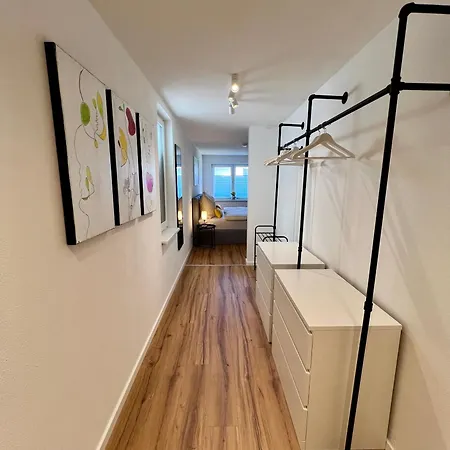 Modernes Studio-apartment In Toller Waldrand-lage Kaiserslautern
