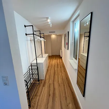Apartment Modernes Studio-apartment In Toller Waldrand-lage *