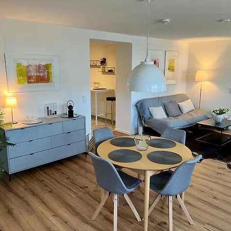 Modernes Studio-apartment In Toller Waldrand-lage Kaiserslautern