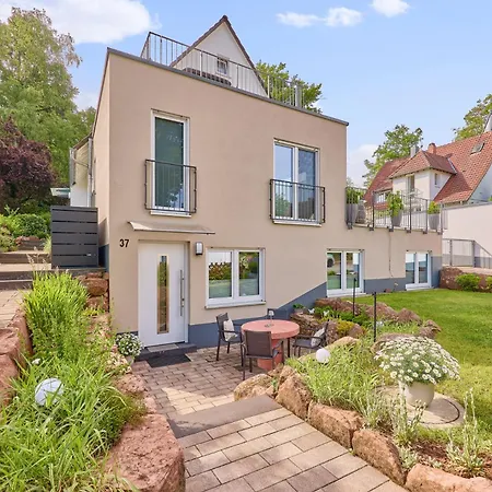 Modernes Studio-apartment In Toller Waldrand-lage * Kaiserslautern