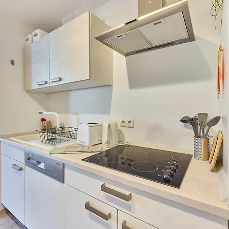 Modernes Studio-apartment In Toller Waldrand-lage קייזרסלאוטרן
