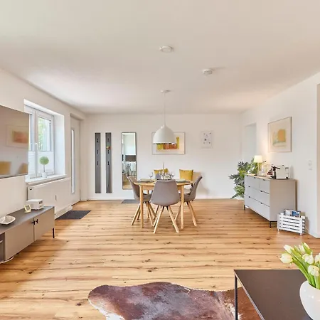 Modernes Studio-apartment In Toller Waldrand-lage