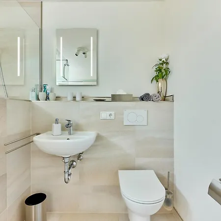 Modernes Studio-apartment In Toller Waldrand-lage Lejlighed Kaiserslautern
