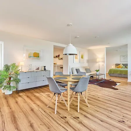 Modernes Studio-apartment In Toller Waldrand-lage * Kaiserslautern
