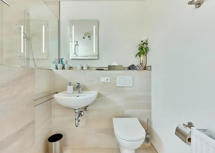 Modernes Studio-apartment In Toller Waldrand-lage 公寓 凯撒斯劳滕